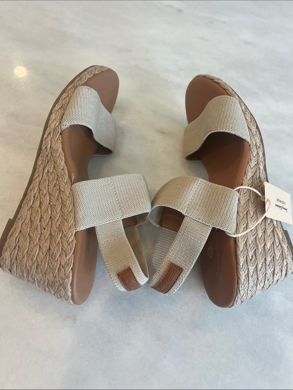 NWT Tommy Bahama André Assous Allison Stretch-Linen Wedges Size 8 - Picture 10 of 12